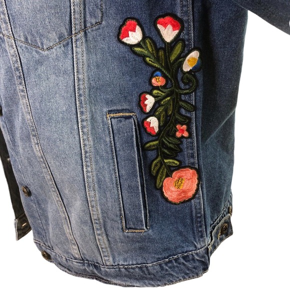 Sneak Peek Blue Denim Jean Jacket Boho Floral Embroidered Trucker M - Picture 7 of 10